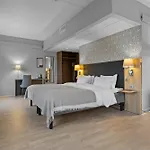 Astoria 호텔 4*
