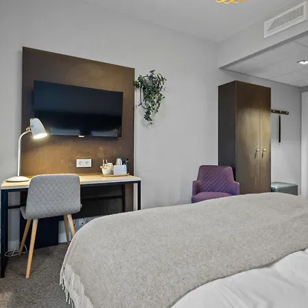 Astoria 4*