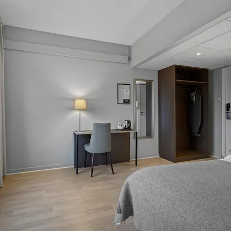 Astoria 4*