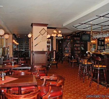 Clarion Collection Astoria