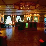Astoria Hotel 4*